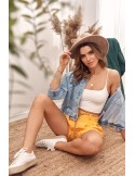 Pantaloni scurți cu talie înaltă cu model în relief, galben MP47359 - Magazin online - Boutique